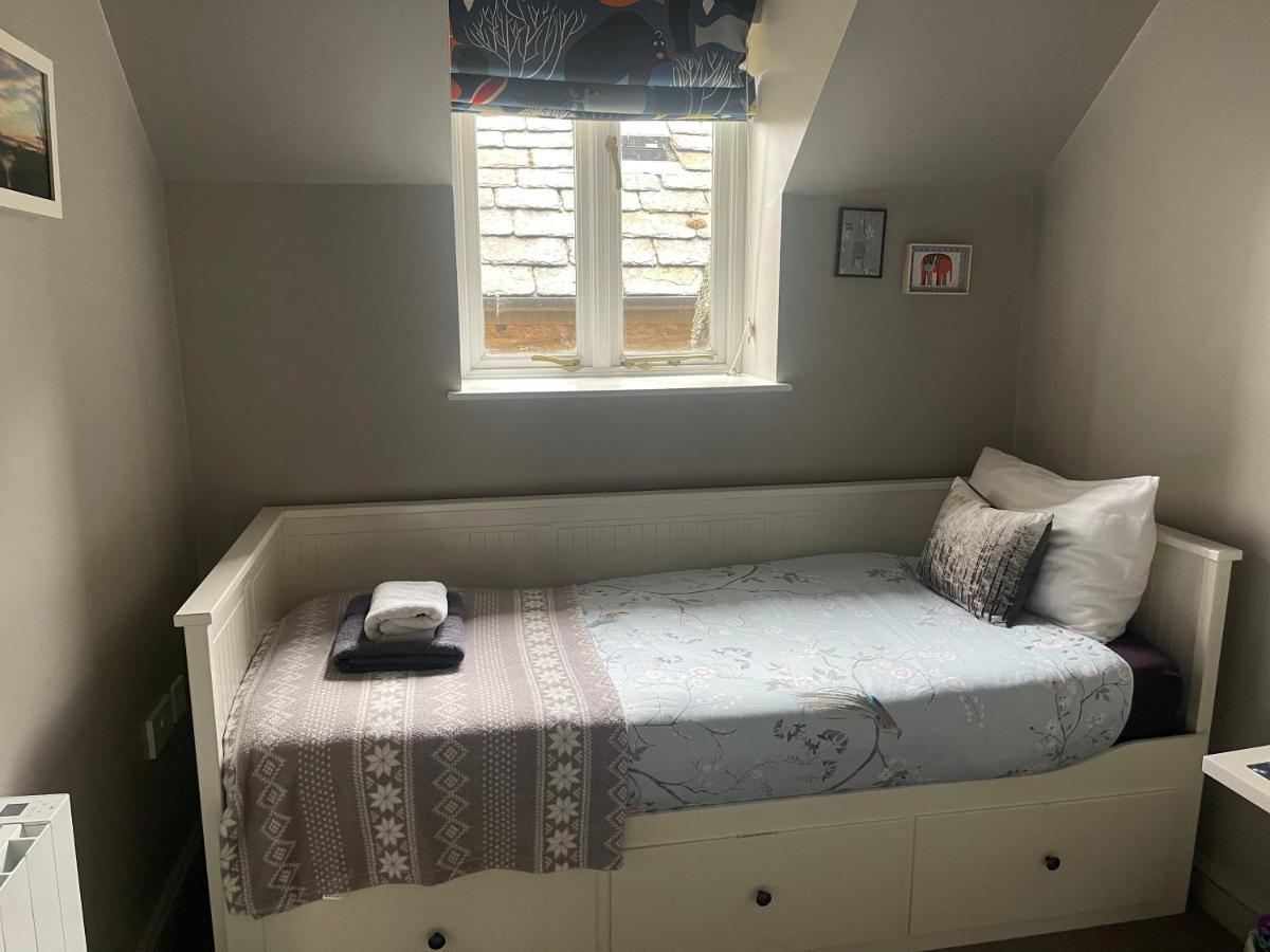 Carp'S Rise Cottage Somerford Keynes Екстер'єр фото