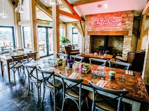 Carp'S Rise Cottage Somerford Keynes Екстер'єр фото